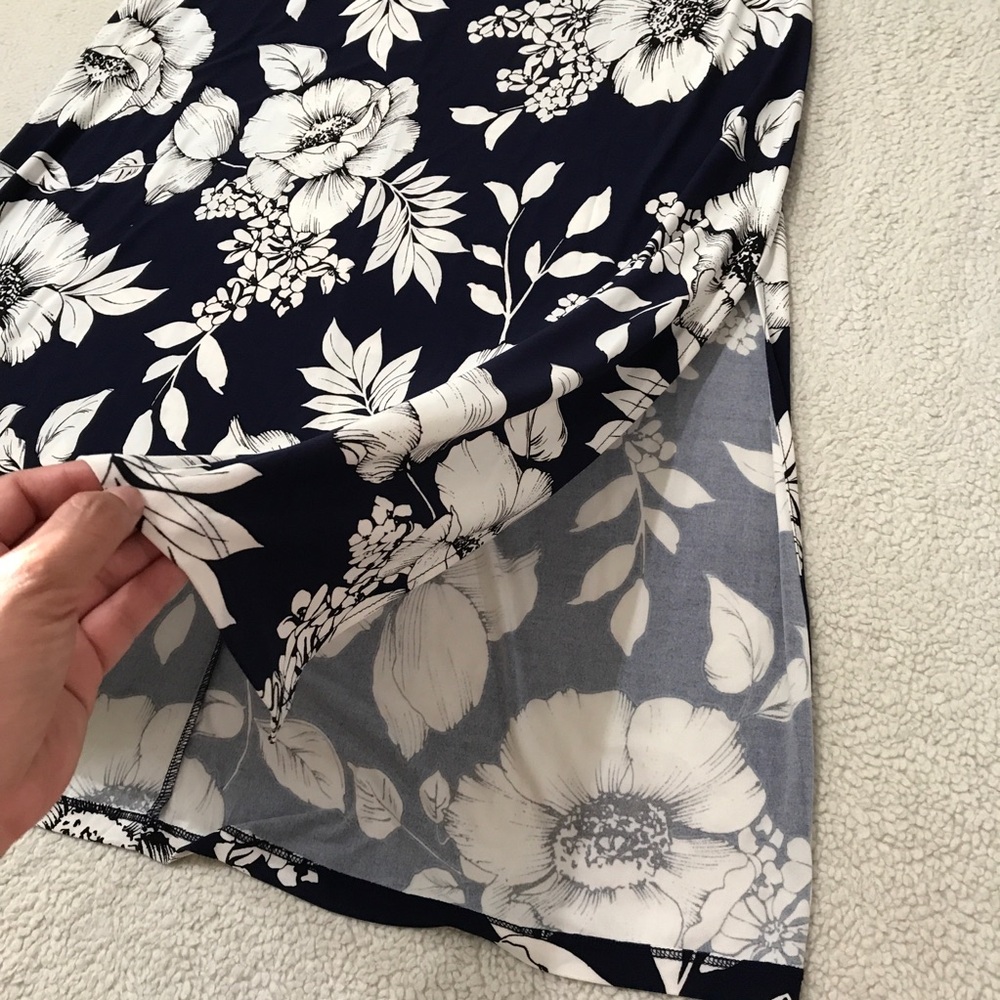 Anne Klein Floral Maxi Dress Navy Blue White Stretchy Size 10 - Picture 5 of 12